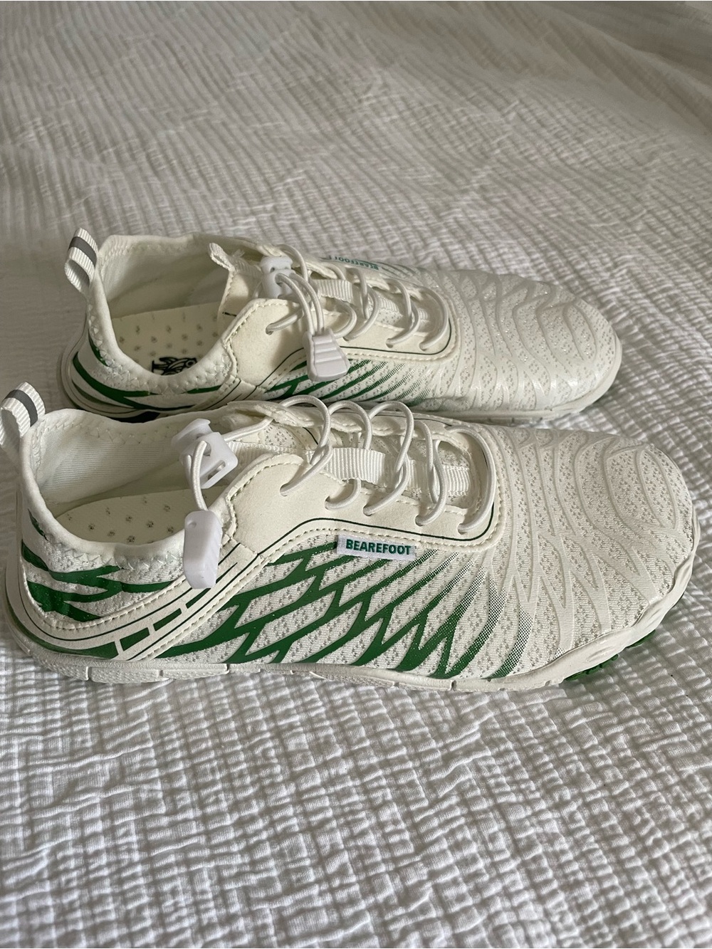 Women's Bearefoot Gossamers White and Green Barefoot Grounding Sneakers 37 7